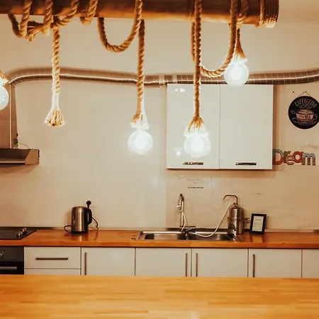 Хостел Art Тирана