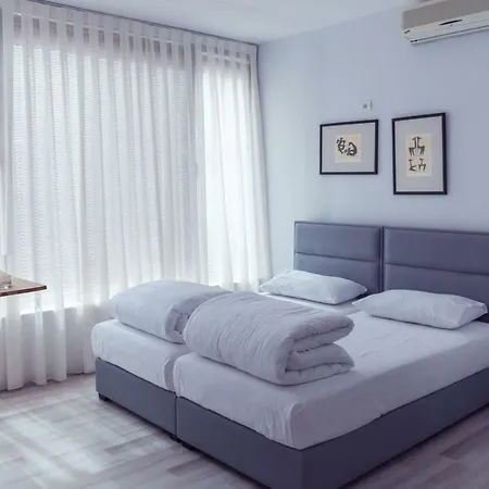 Hostal Art *